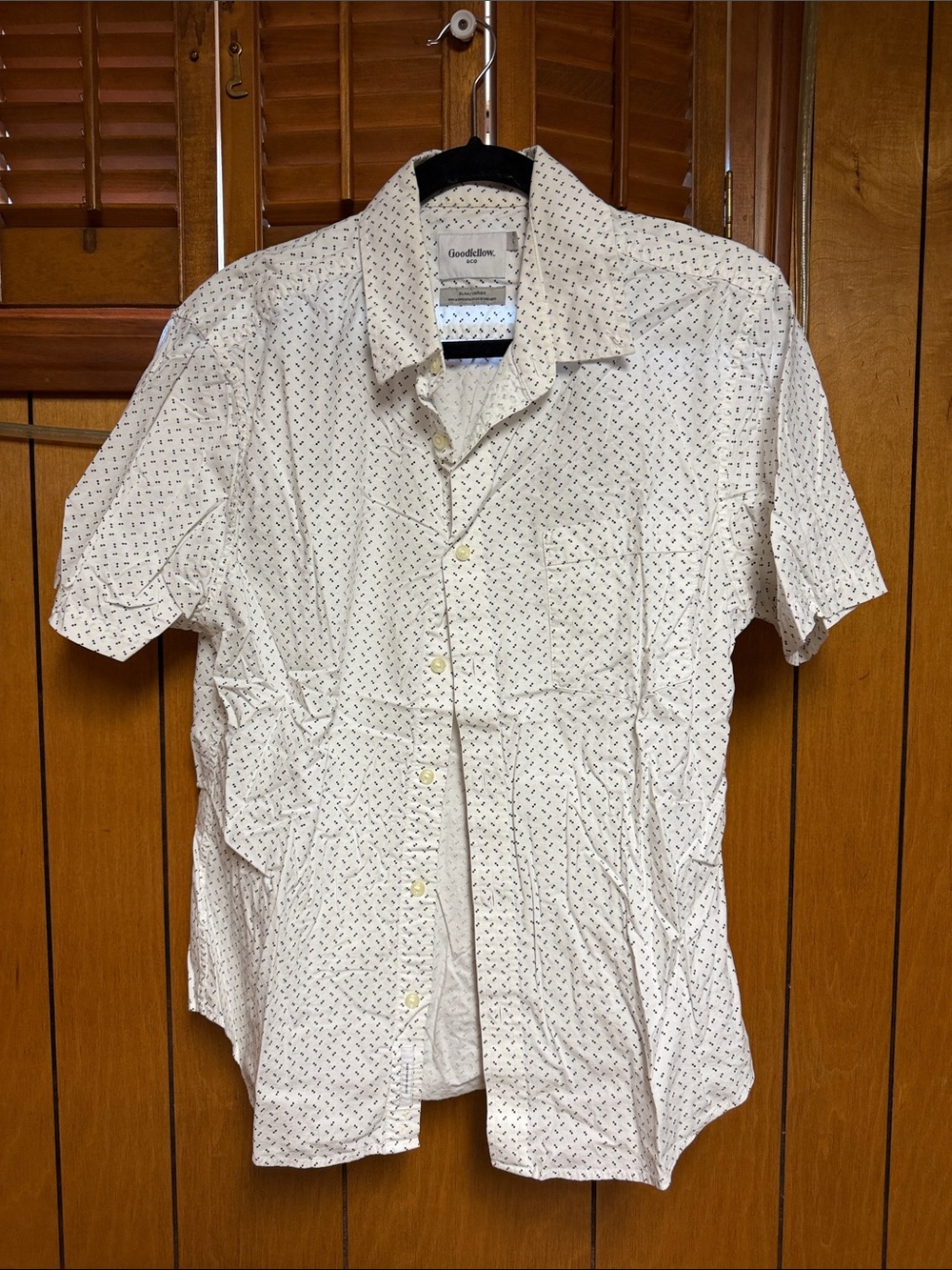 Goodfellow & Co Men’s White Short-Sleeve Button-Up Shirt with Micro Print